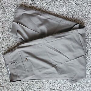 100% Silk | Vintage Tommy Bahama | Relaxed Resort Fit